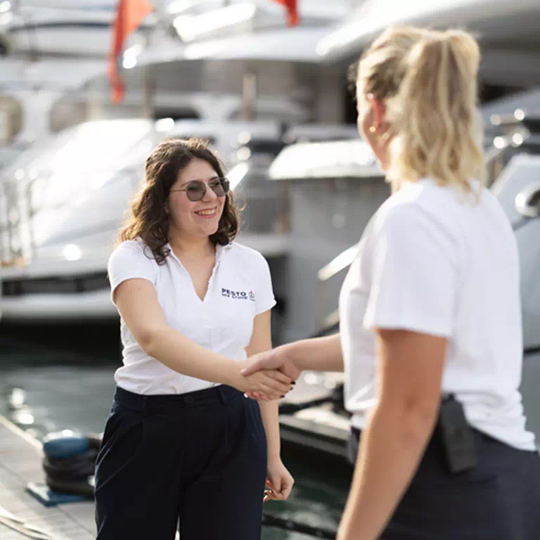 Crew and Captain Assistance